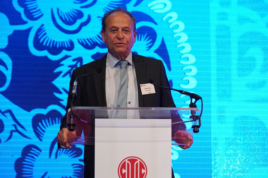 20190624606014.jpg 4. 英国48家集团俱乐部主席斯蒂芬?佩里致辞.jpg